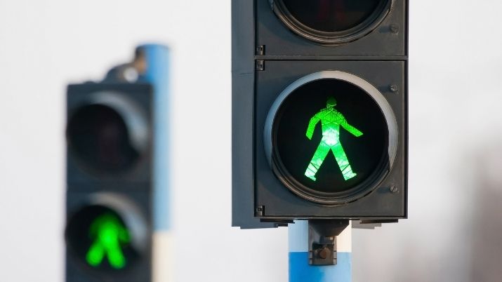 a go signal for pedestrian to walk