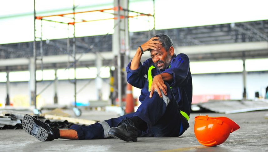 construction worker feeling pain in the head