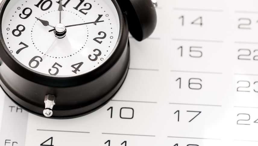 black clock and calendar