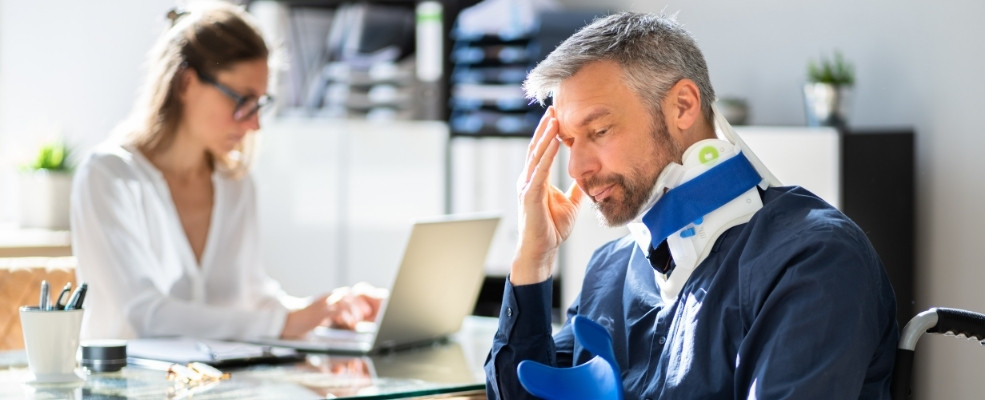 injured man discussing his case