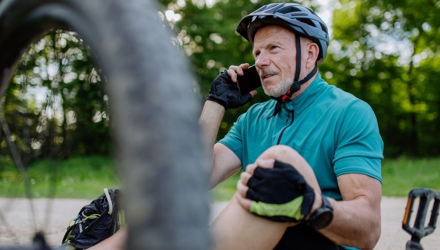 man calling for help after a bicycle accident